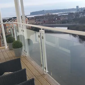  Apartment Century Wharf By Urban Space United Kingdom